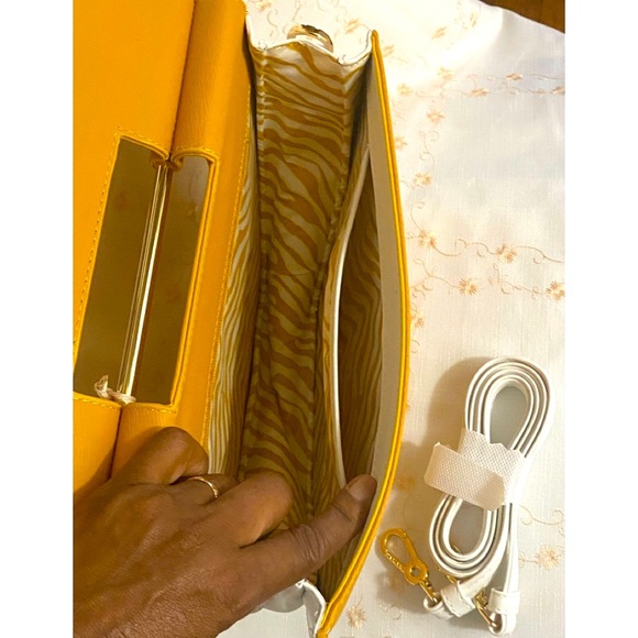 NWT Matmazel design beautiful  orange   hand bag . - Picture 6 of 13